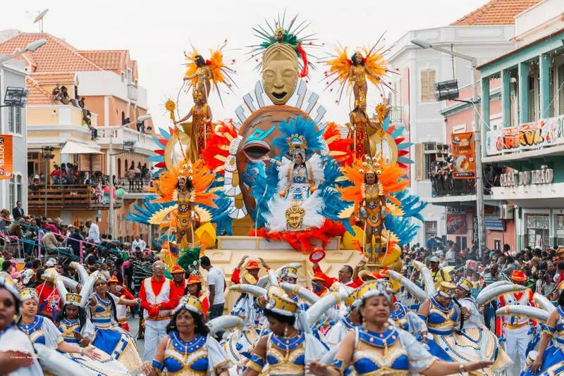 Circuit découverte culturelle au Cap-Vert — carnaval de Mindelo, São Vicente