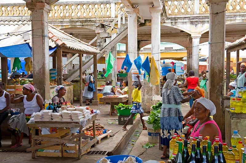 Circuit découverte 3 îles au Cap-Vert — marché de Praia, Santiago