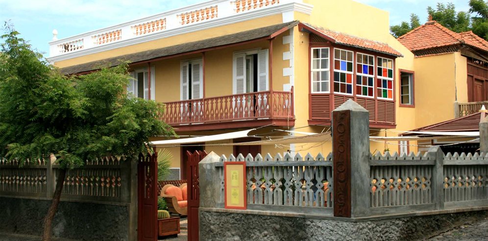 Cap vert ile de fogo colonial guest house fa ade