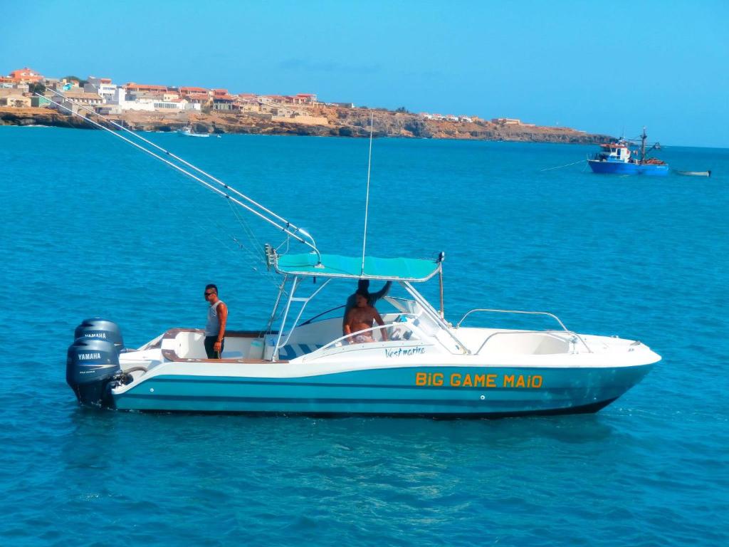 Hotel big game maio boat