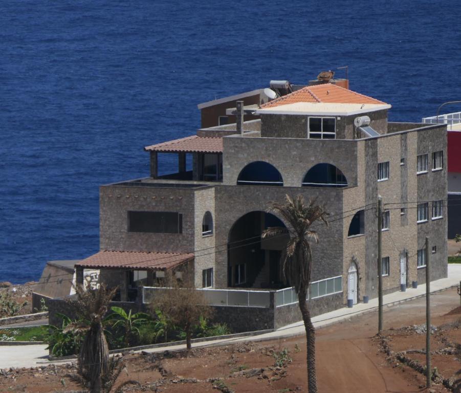 Hotel coracao ponta do sol santo antao facade