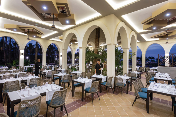 Riu karamboa restaurant 1