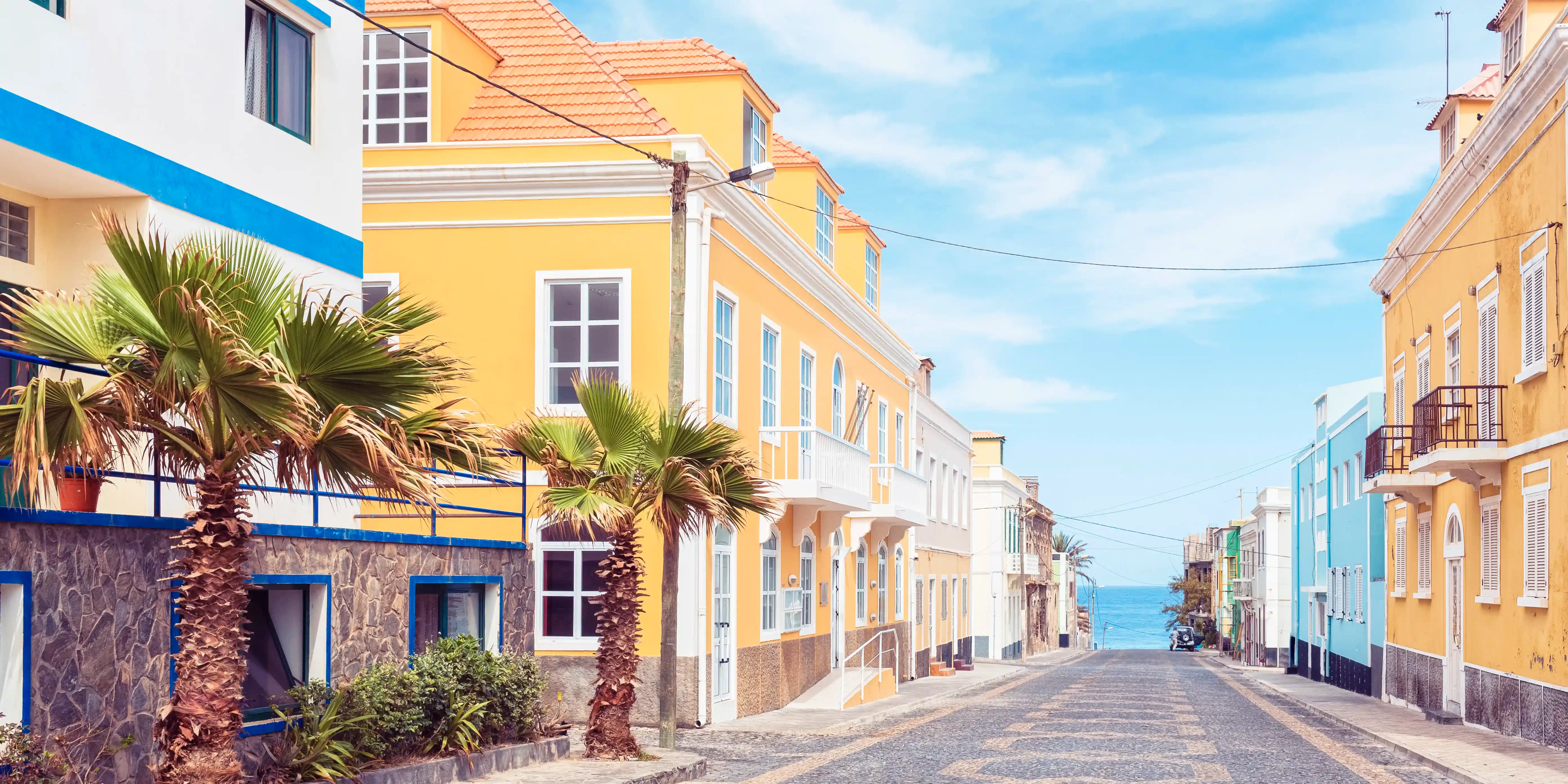 Rue de Ponta do Sol descendant vers la mer