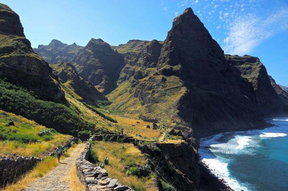 île de Santo Antao montagne et mer